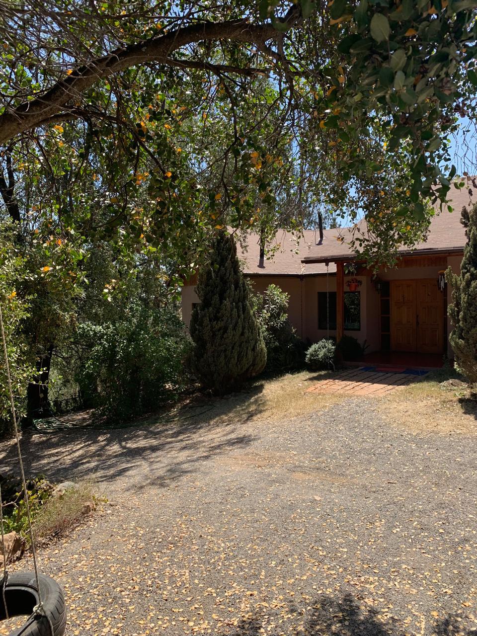 Parcela con Casa — Piscina y Chimenea